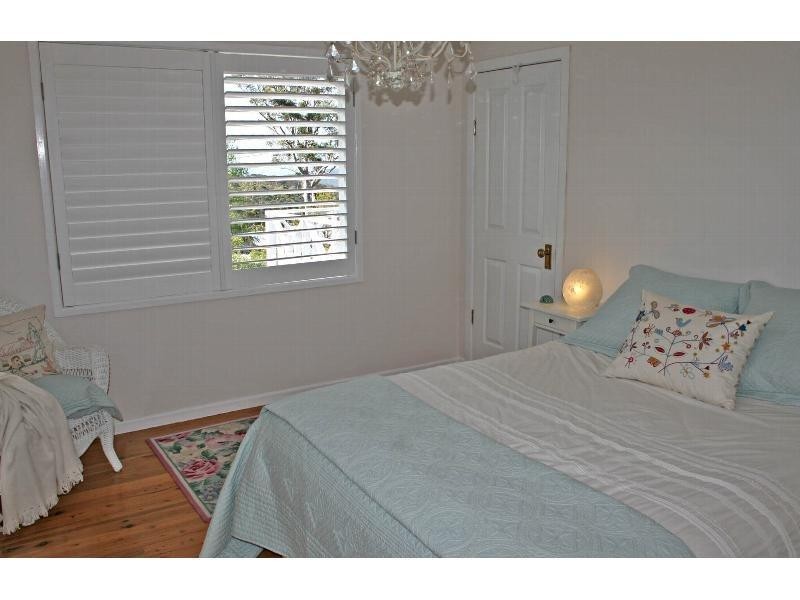 22 Cliff Way, Eagle Heights QLD 4271