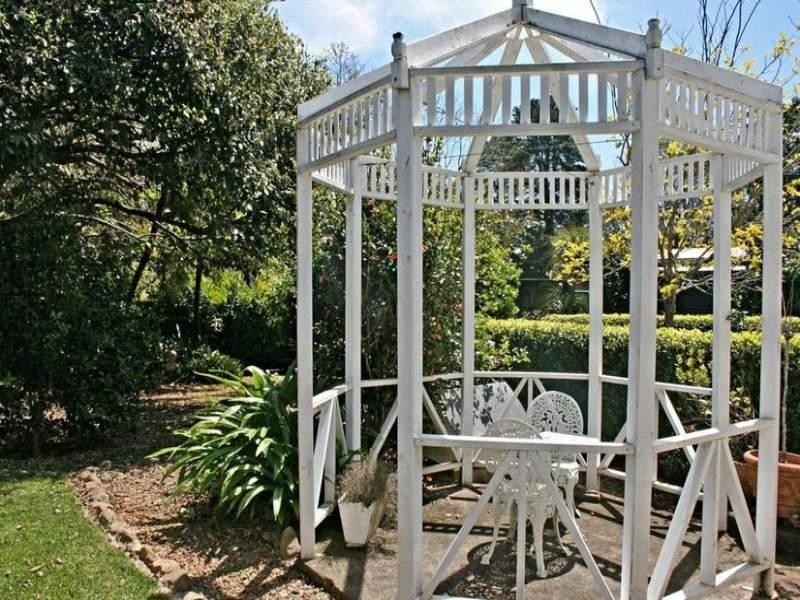 22 Cliff Way, Eagle Heights QLD 4271