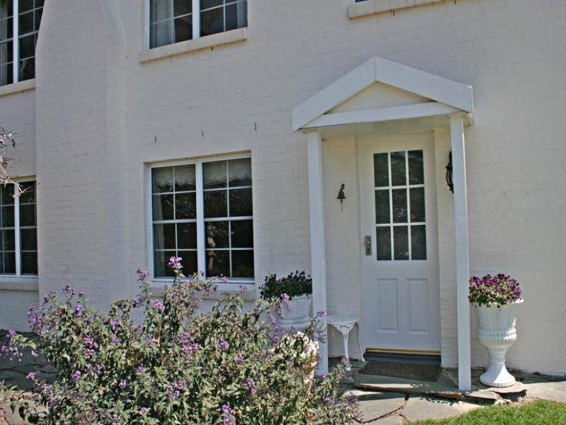 22 Cliff Way, Eagle Heights QLD 4271