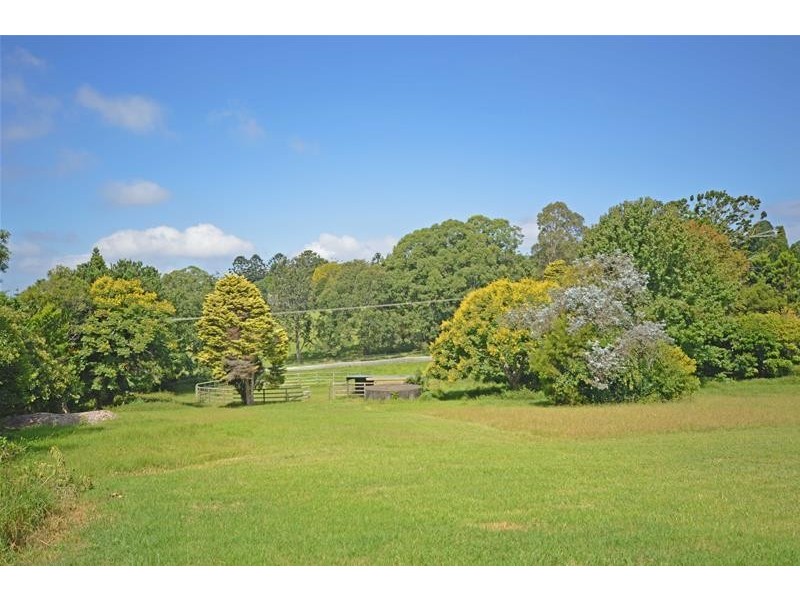 734 Main Western Road, Tamborine Mountain QLD 4272