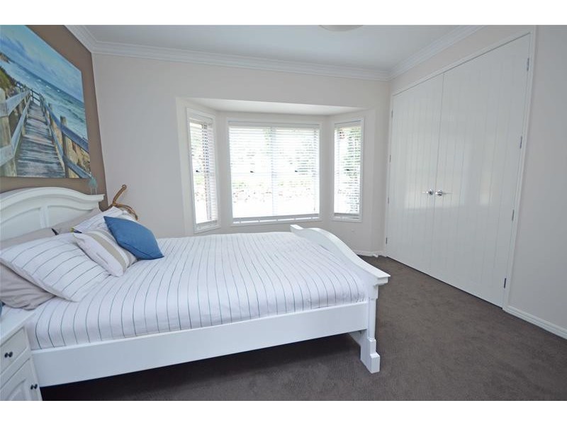 30 St Bernard Street, Tamborine Mountain QLD 4272