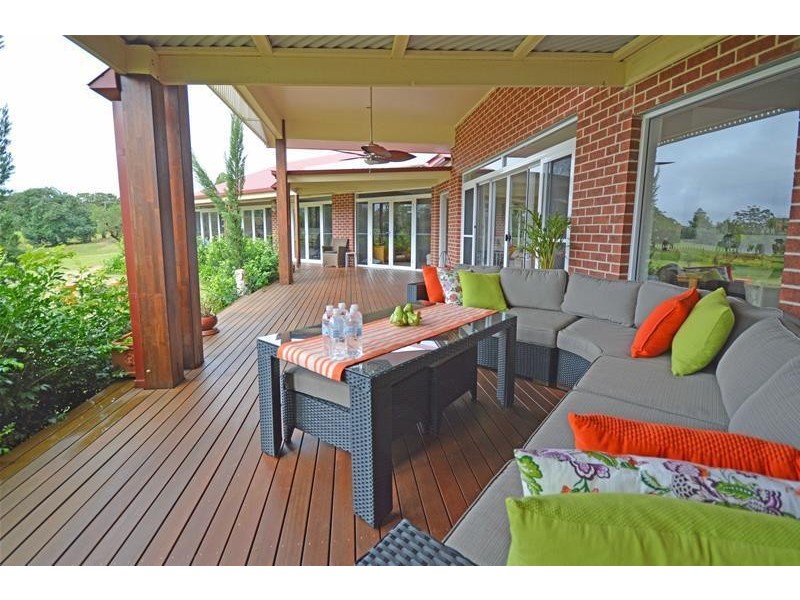 30 St Bernard Street, Tamborine Mountain QLD 4272