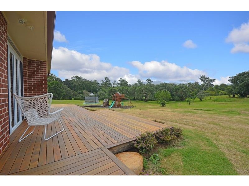 30 St Bernard Street, Tamborine Mountain QLD 4272