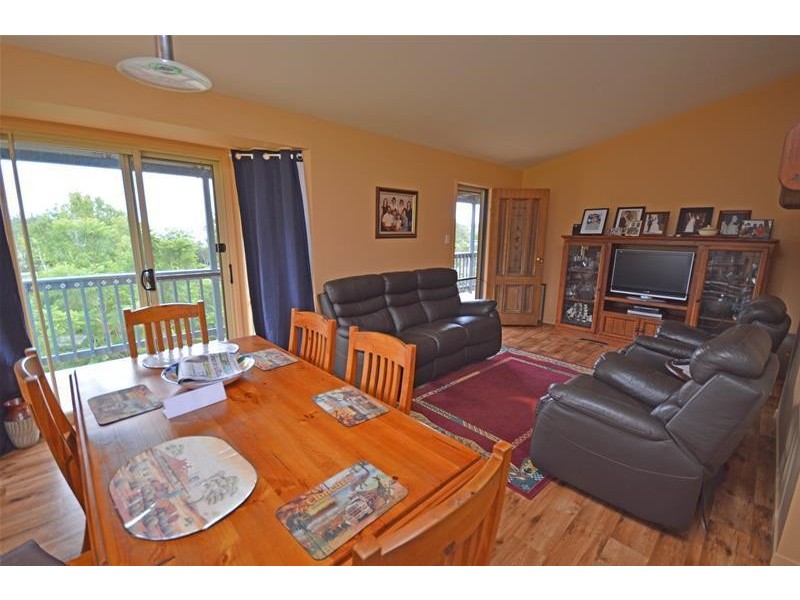 70 Pacific Parade, Tamborine Mountain QLD 4272