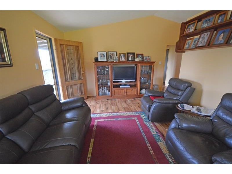 70 Pacific Parade, Tamborine Mountain QLD 4272