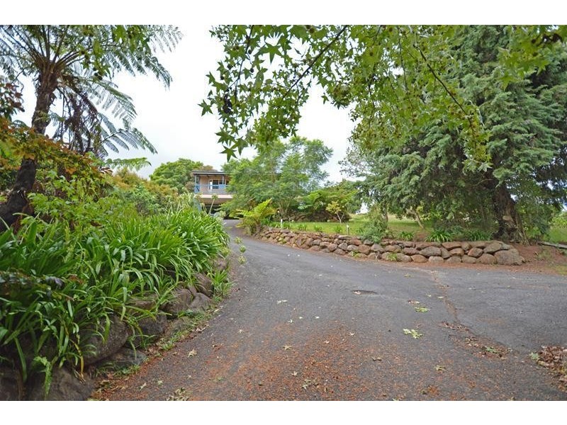 70 Pacific Parade, Tamborine Mountain QLD 4272