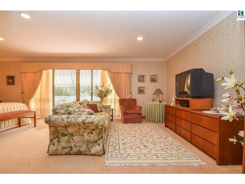 20 White Road, Tamborine Mountain QLD 4272