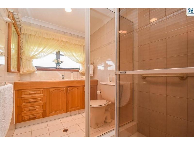 20 White Road, Tamborine Mountain QLD 4272