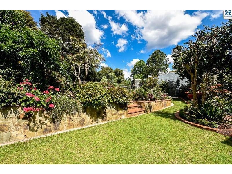 20 White Road, Tamborine Mountain QLD 4272