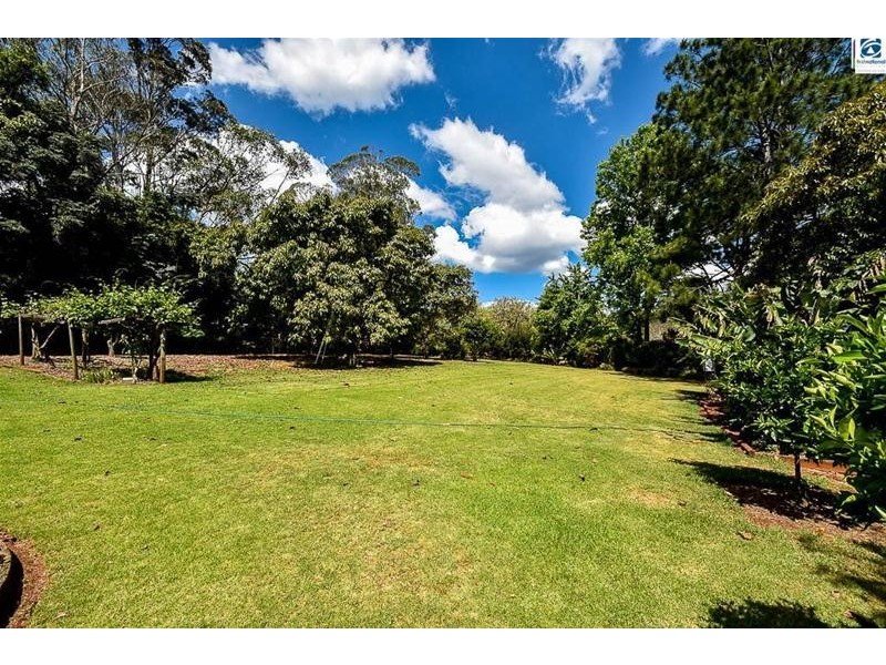 20 White Road, Tamborine Mountain QLD 4272