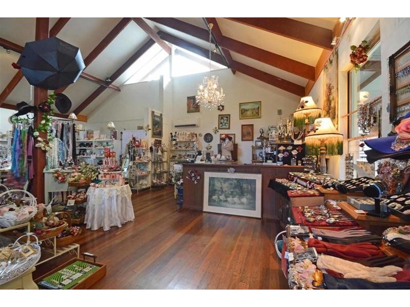 117B Long Road, Tamborine Mountain QLD 4272