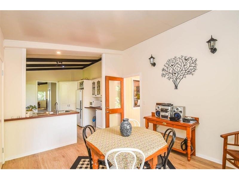 22 Beechmont Avenue, Tamborine Mountain QLD 4272