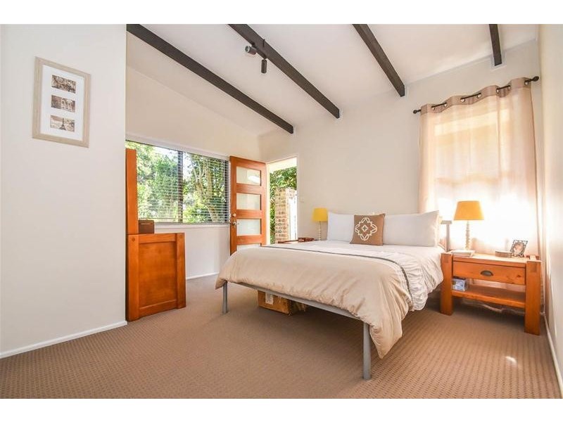 22 Beechmont Avenue, Tamborine Mountain QLD 4272