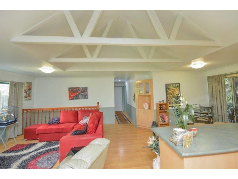 13 Kamet Court, Tamborine Mountain QLD 4272