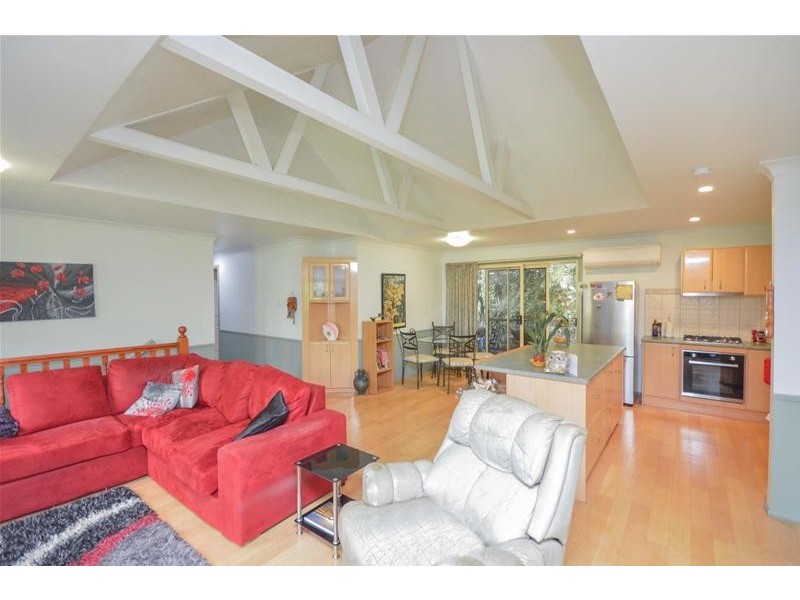 13 Kamet Court, Tamborine Mountain QLD 4272