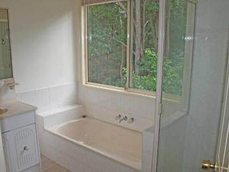 25 Foraker Drive, Eagle Heights QLD 4271