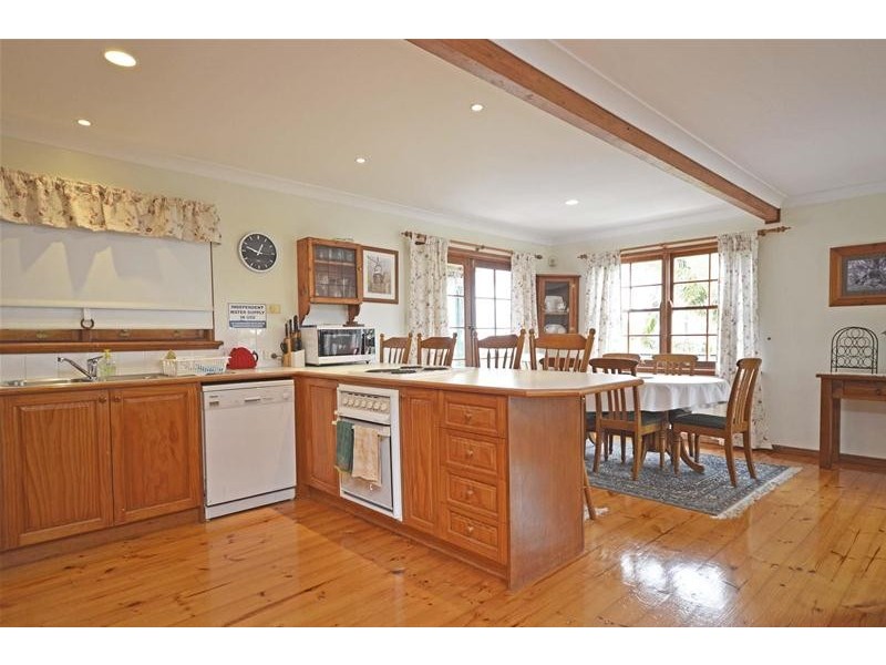 10 Magnetic Drive, Tamborine Mountain QLD 4272