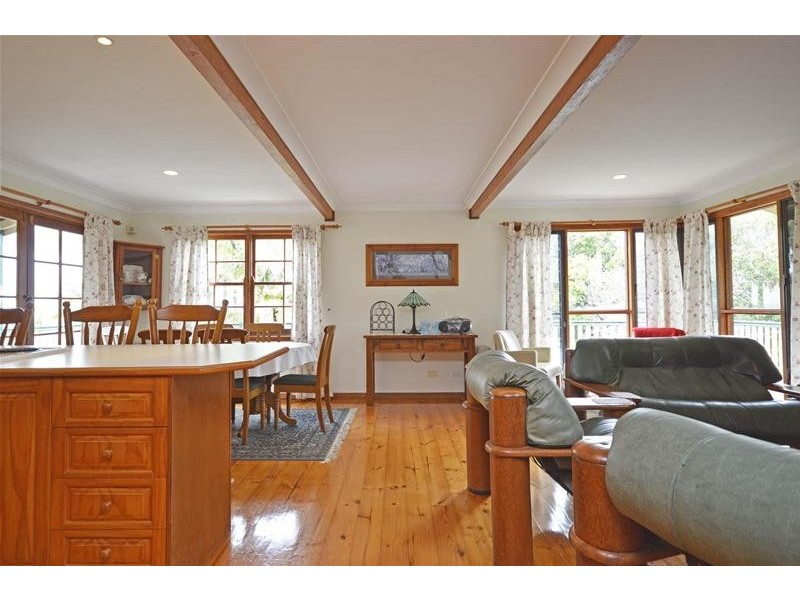 10 Magnetic Drive, Tamborine Mountain QLD 4272