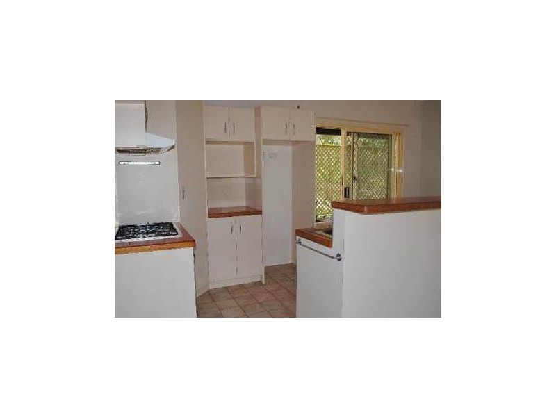 122 Kinabalu Drive, Tamborine Mountain QLD 4272