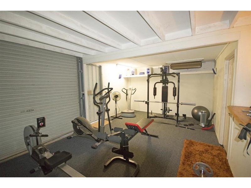 122 Kinabalu Drive, Tamborine Mountain QLD 4272