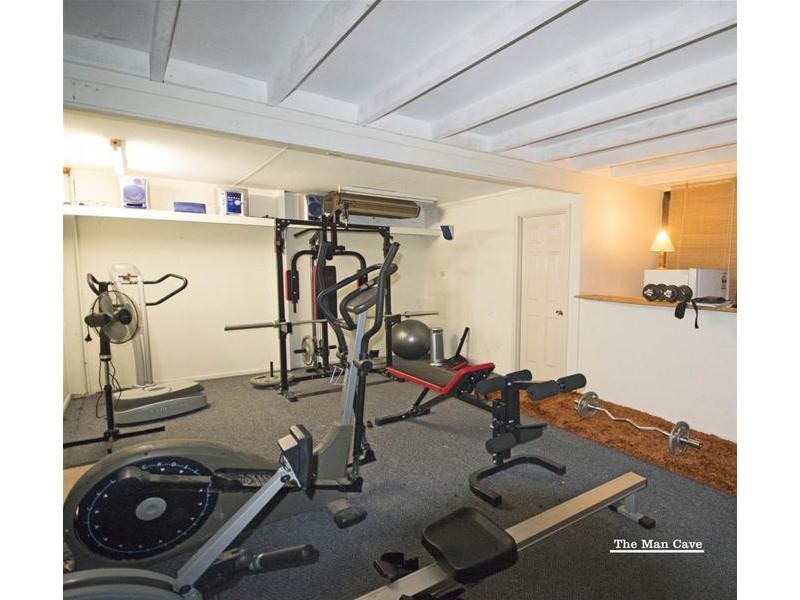 122 Kinabalu Drive, Tamborine Mountain QLD 4272