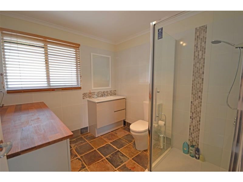 51 Tolima Drive, Eagle Heights QLD 4271