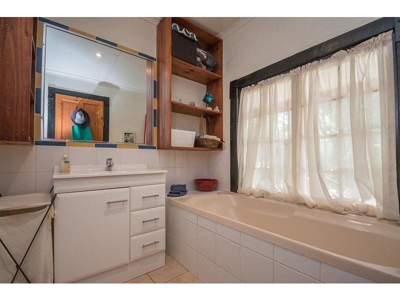 58 Magnetic Drive, Tamborine Mountain QLD 4272