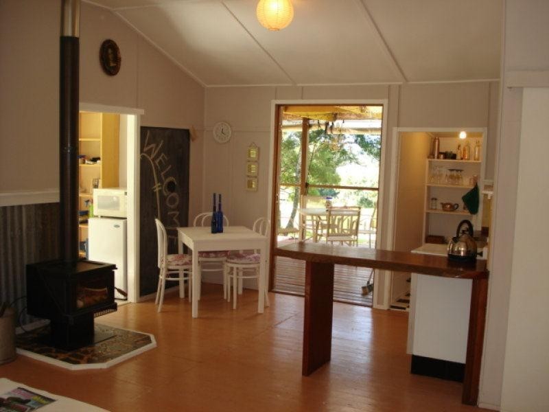 152 Main Western Road, Tamborine Mountain QLD 4272