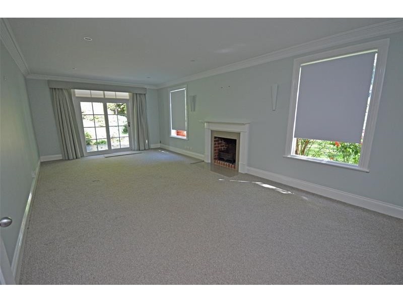 90 Main Western Road, Tamborine Mountain QLD 4272