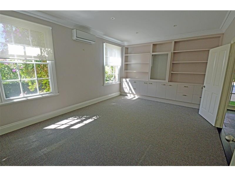 90 Main Western Road, Tamborine Mountain QLD 4272