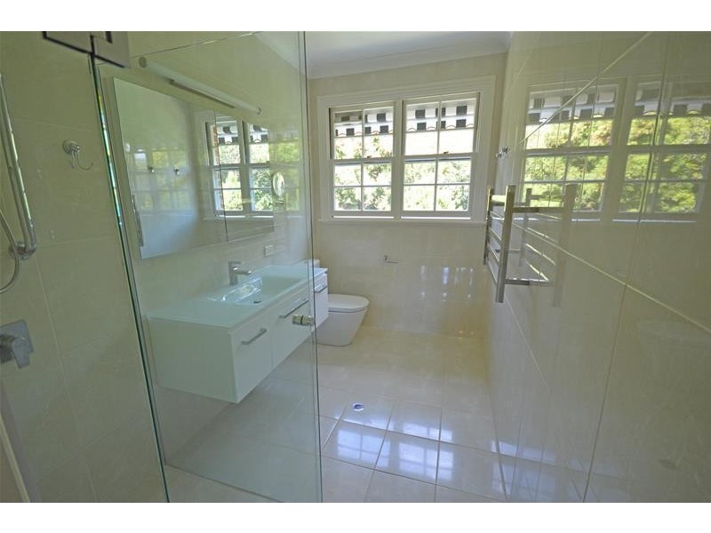 90 Main Western Road, Tamborine Mountain QLD 4272