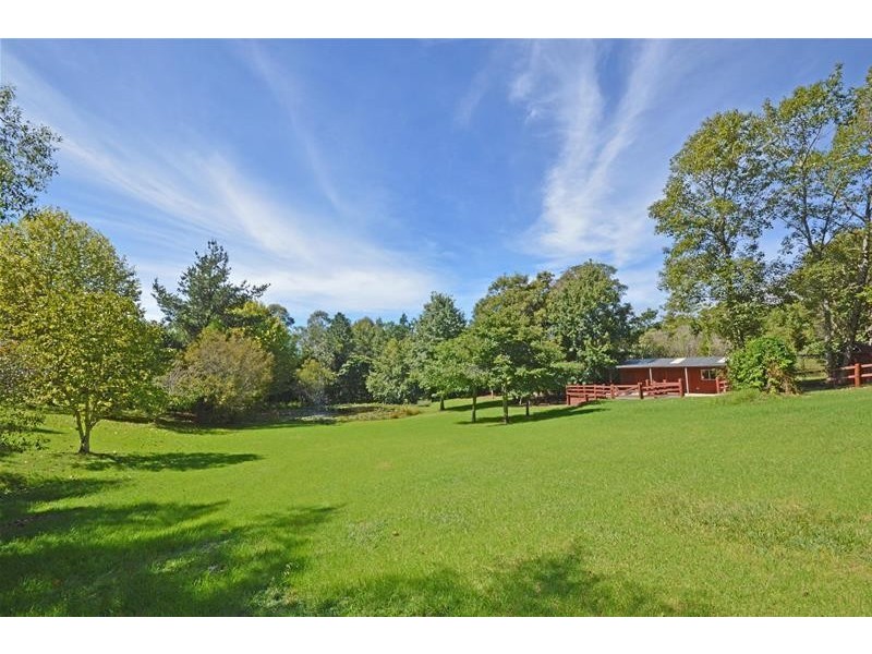 90 Main Western Road, Tamborine Mountain QLD 4272