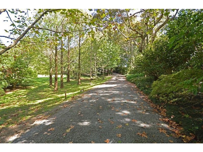 90 Main Western Road, Tamborine Mountain QLD 4272