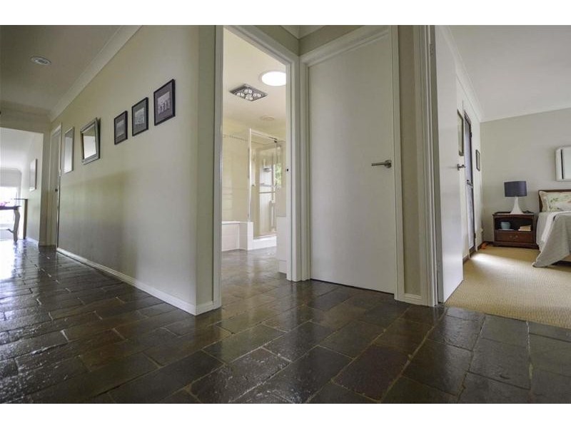 30 Ocean View Parade, Tamborine Mountain QLD 4272