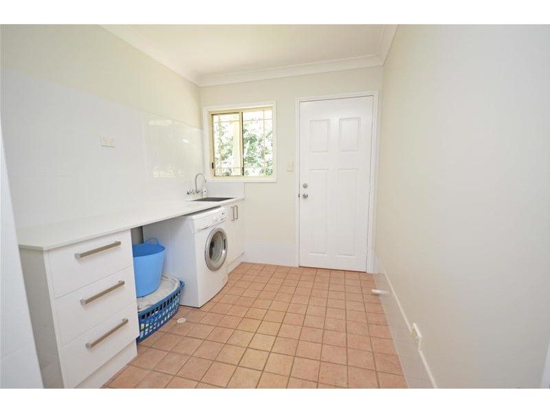 42 Wongawallan Road, Tamborine Mountain QLD 4272