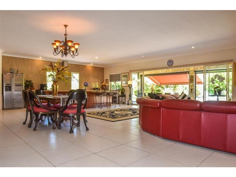 8-12 Fern Street, Tamborine Mountain QLD 4272