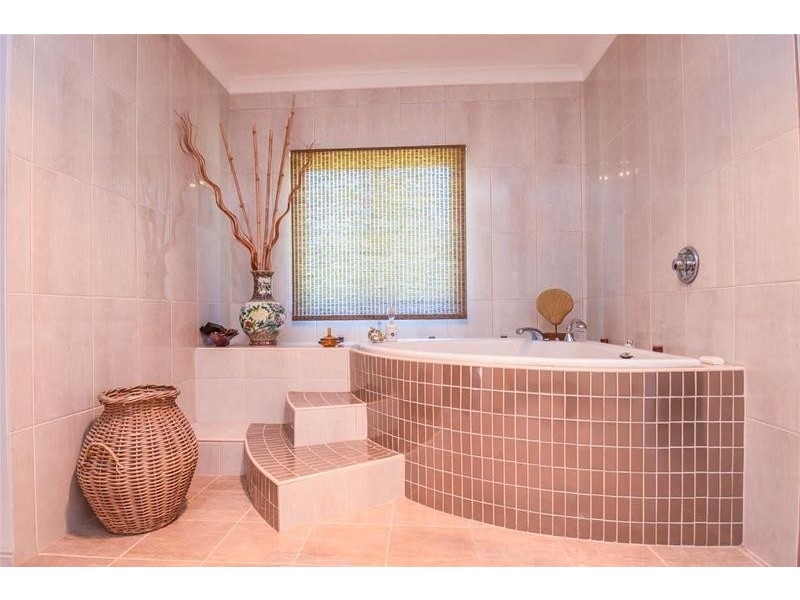 8-12 Fern Street, Tamborine Mountain QLD 4272