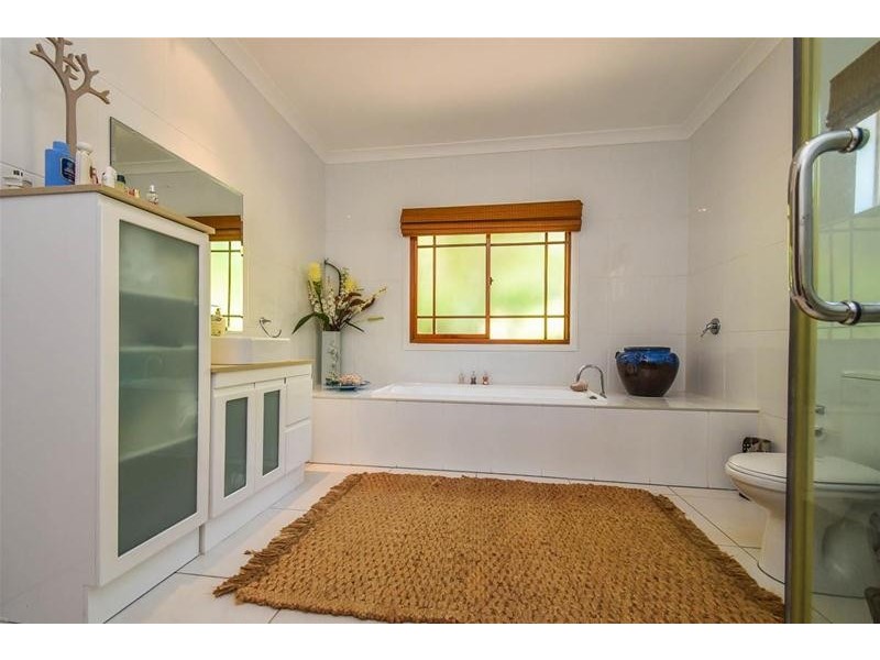 8-12 Fern Street, Tamborine Mountain QLD 4272