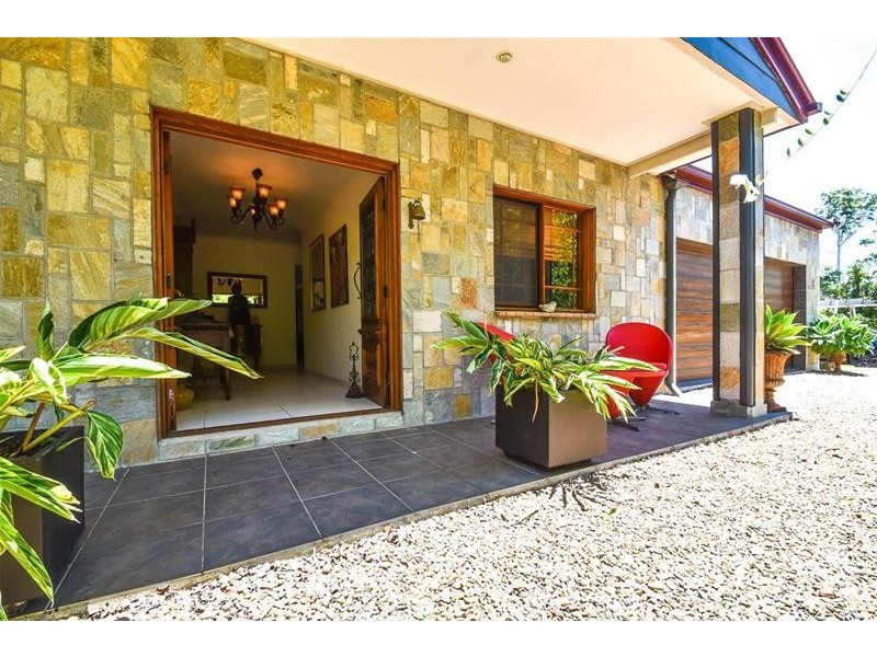 8-12 Fern Street, Tamborine Mountain QLD 4272