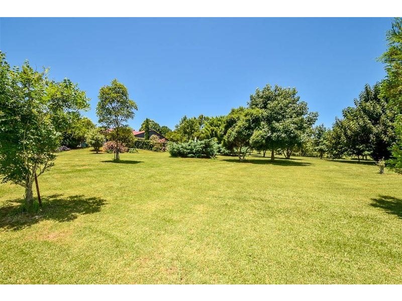 8-12 Fern Street, Tamborine Mountain QLD 4272