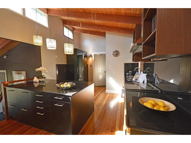 50 Long Road, Tamborine Mountain QLD 4272