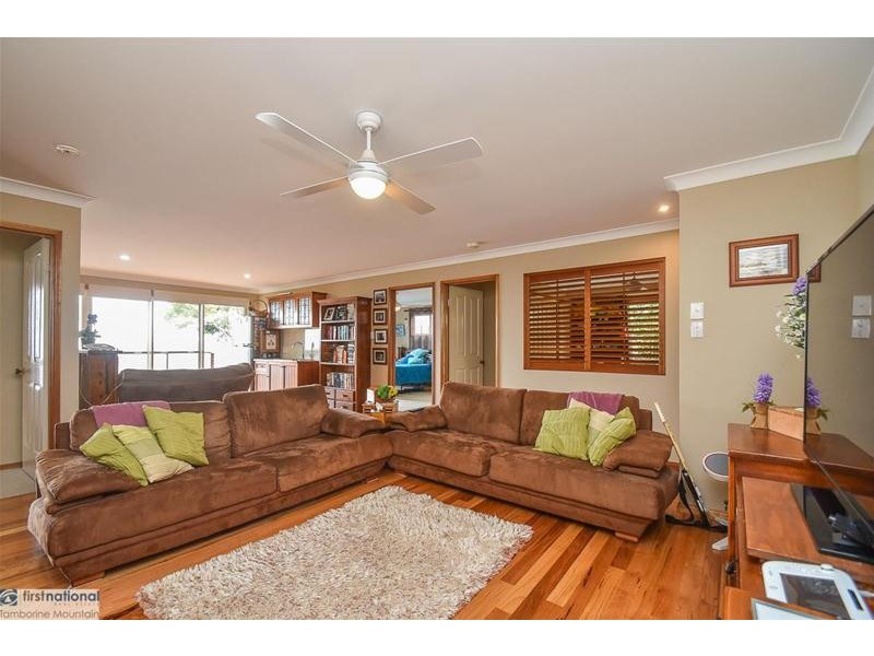 60 Coomera Gorge Drive, Tamborine Mountain QLD 4272