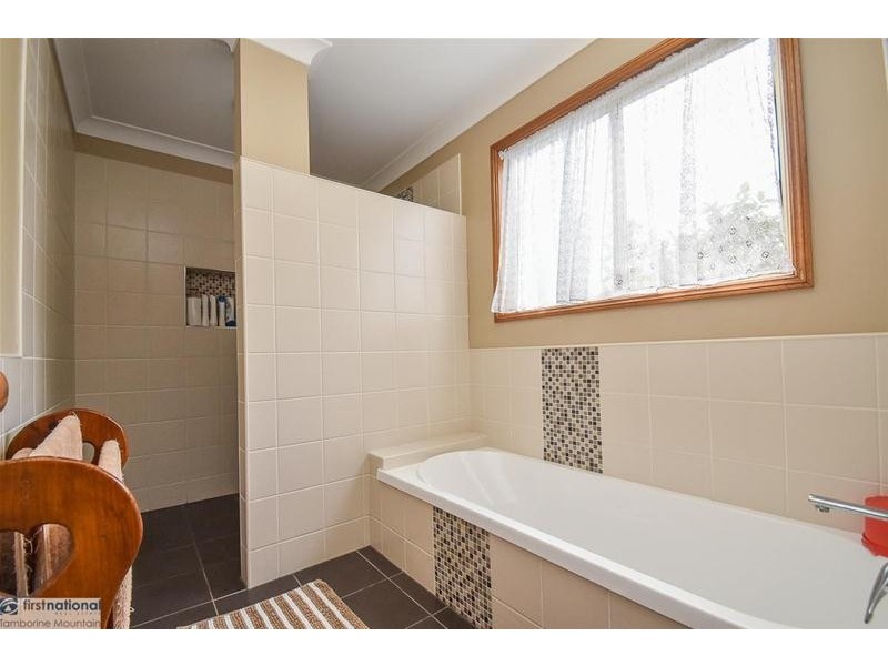 60 Coomera Gorge Drive, Tamborine Mountain QLD 4272