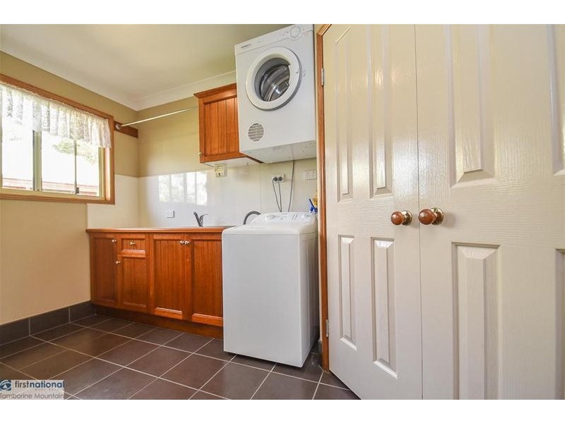 60 Coomera Gorge Drive, Tamborine Mountain QLD 4272