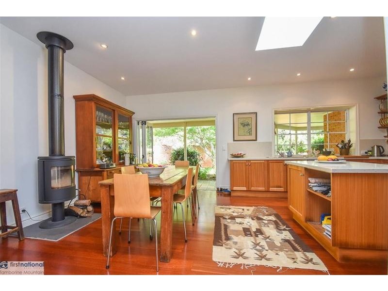 37 Yuulong Street, Tamborine Mountain QLD 4272