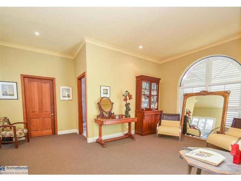 37 Yuulong Street, Tamborine Mountain QLD 4272