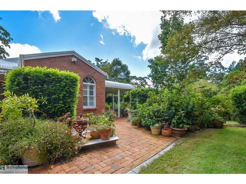 37 Yuulong Street, Tamborine Mountain QLD 4272