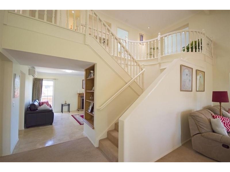 1 Tweed Heads Av, Tamborine Mountain QLD 4272