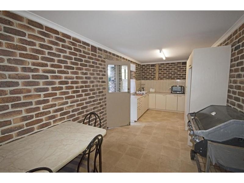 1 Tweed Heads Av, Tamborine Mountain QLD 4272