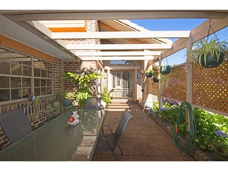 1 Tweed Heads Av, Tamborine Mountain QLD 4272